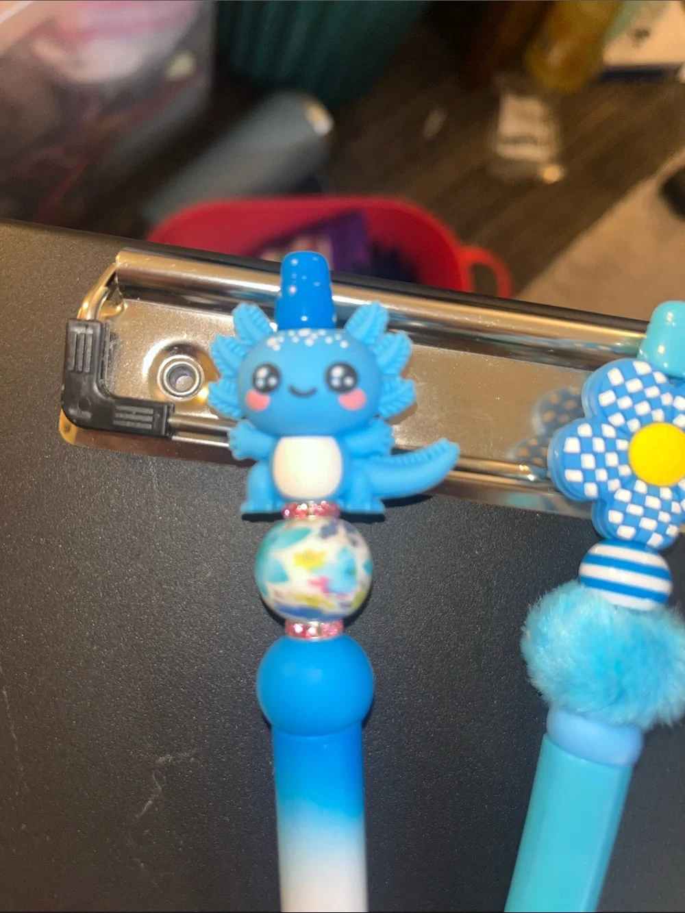 Double your fun with these 2 pens. Playful axolotil 3d silicone beaded pen set09